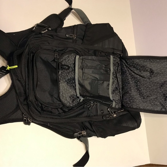 Vertex 5387 Viper Computer Backpack - Picture 3 of 15